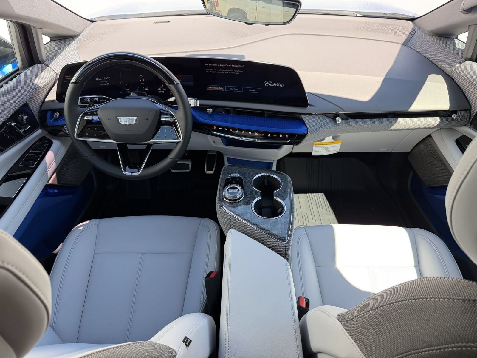 2027 Cadillac OPTIQ Luxury - Photo 14