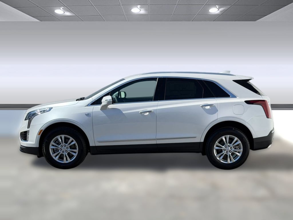 New 2026 CADILLAC XT5 Luxury SUV