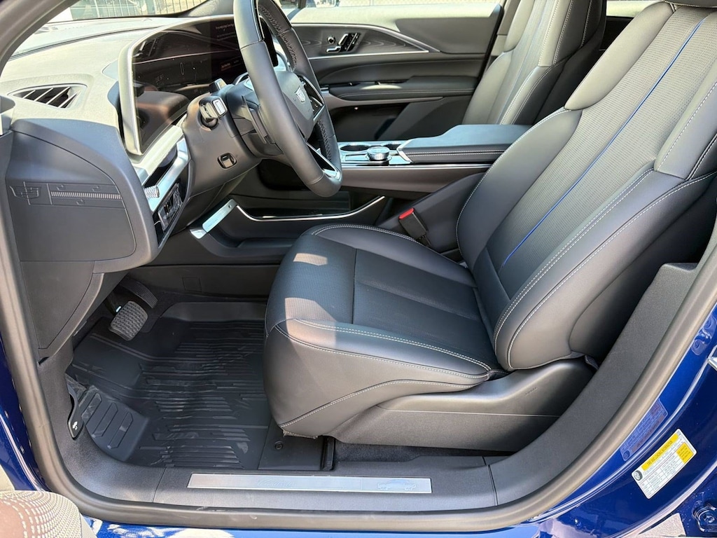 New 2026 CADILLAC LYRIQ Sport SUV