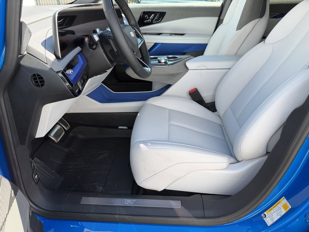 New 2027 CADILLAC OPTIQ Luxury SUV