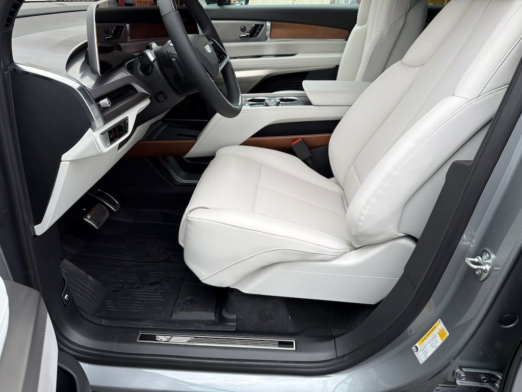 New 2027 CADILLAC VISTIQ Sport SUV