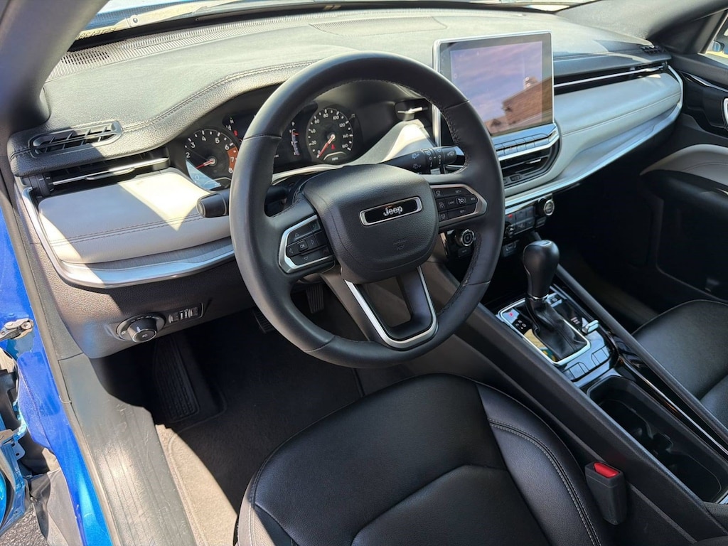 Used 2025 Jeep Compass Limited