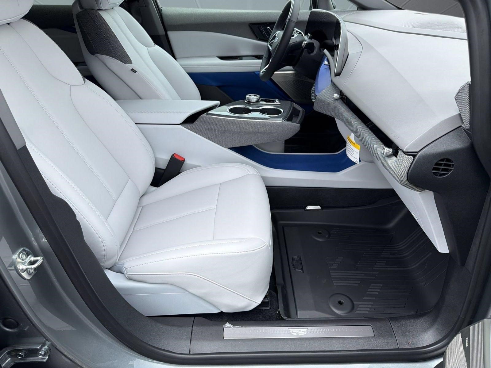 2027 Cadillac OPTIQ Sport - Photo 24