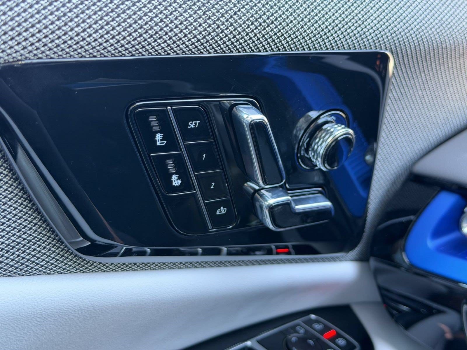 2027 Cadillac OPTIQ Luxury - Photo 15