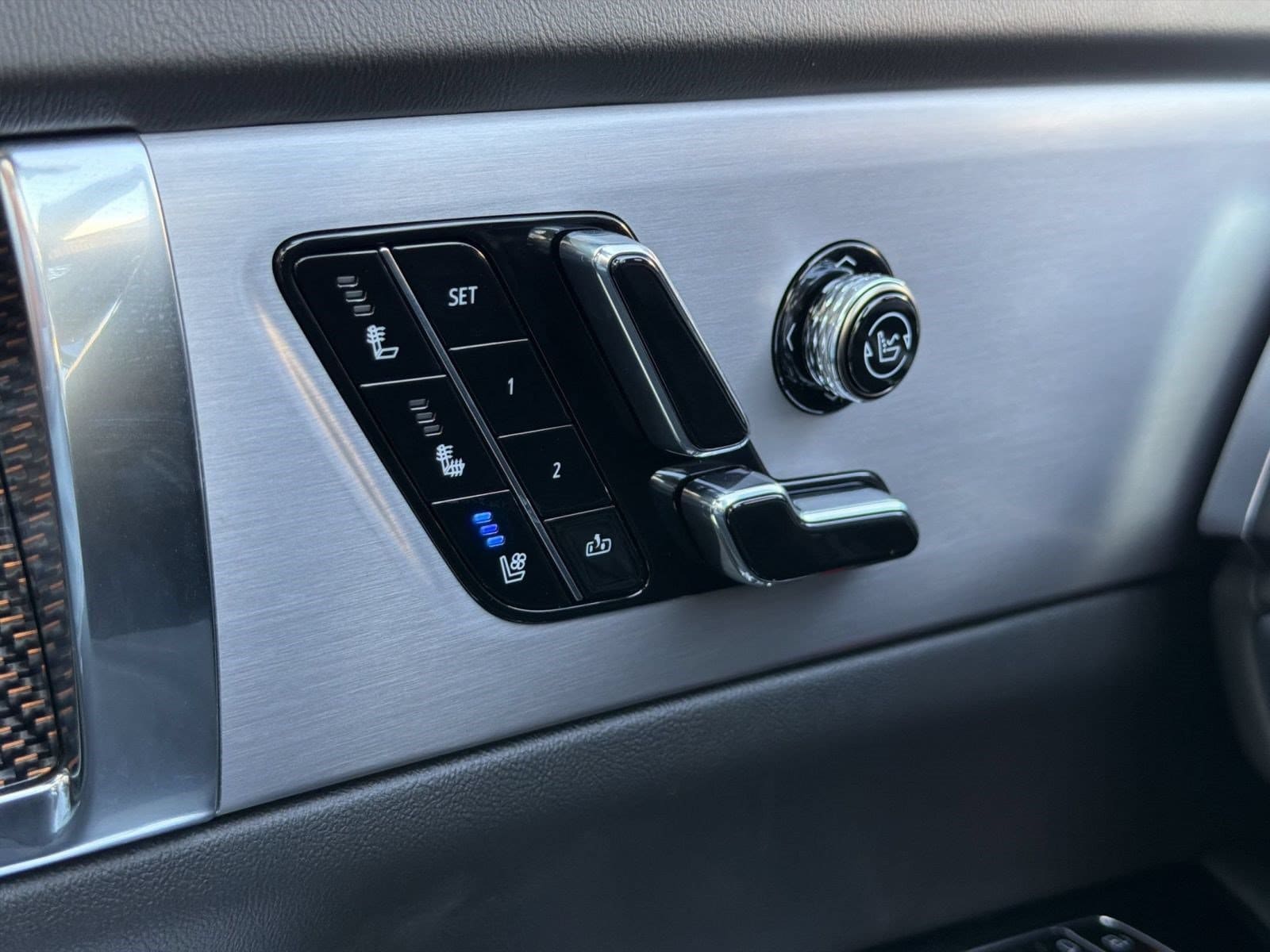 2027 Cadillac VISTIQ Sport - Photo 17