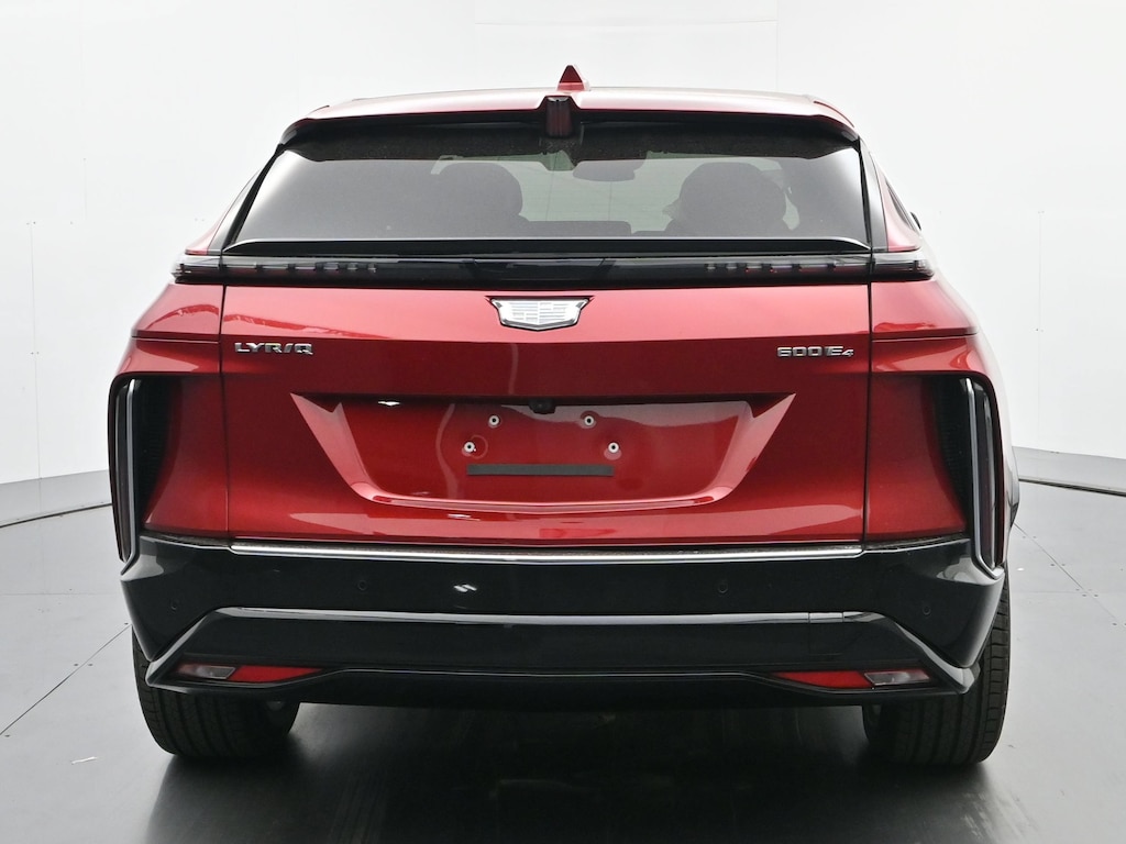 New 2026 CADILLAC LYRIQ Luxury SUV