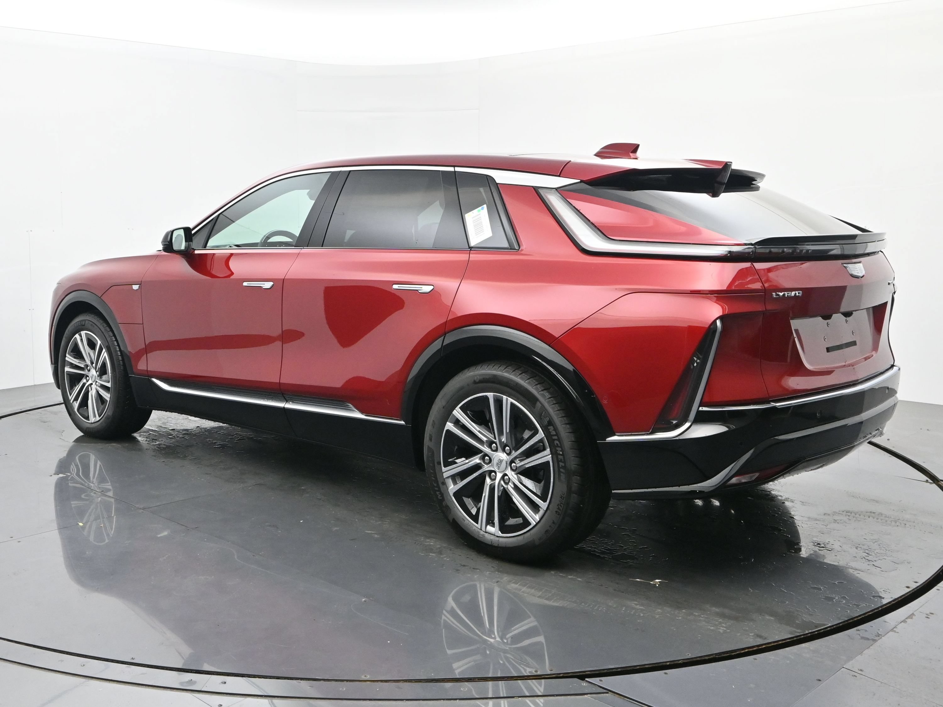 New 2026 CADILLAC LYRIQ Luxury SUV