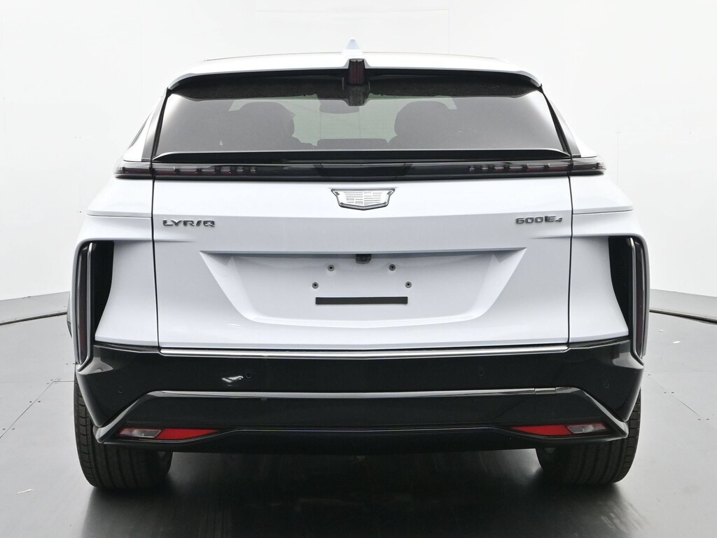 New 2026 CADILLAC LYRIQ Luxury SUV