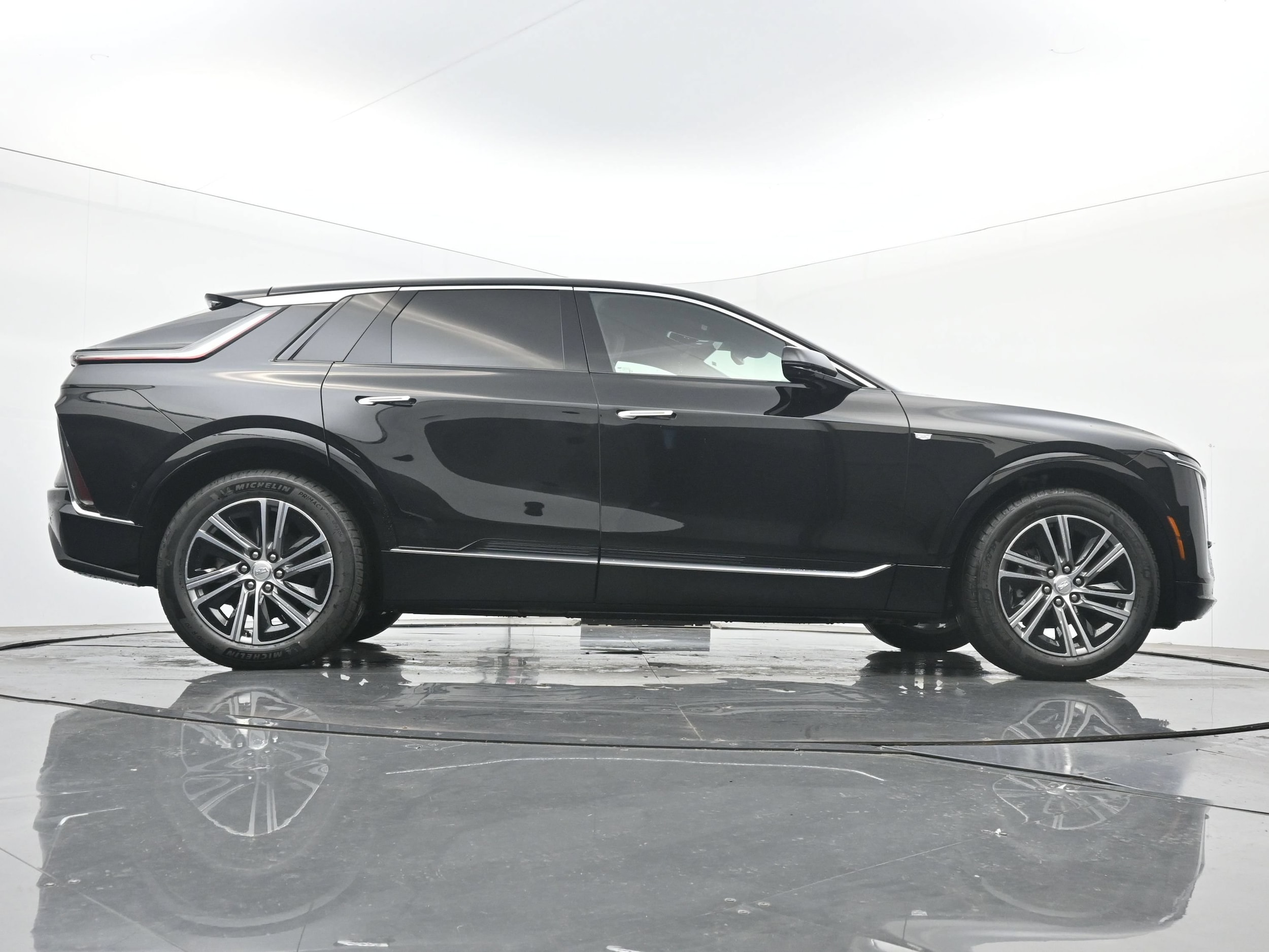 2027 Cadillac LYRIQ Luxury - Photo 20