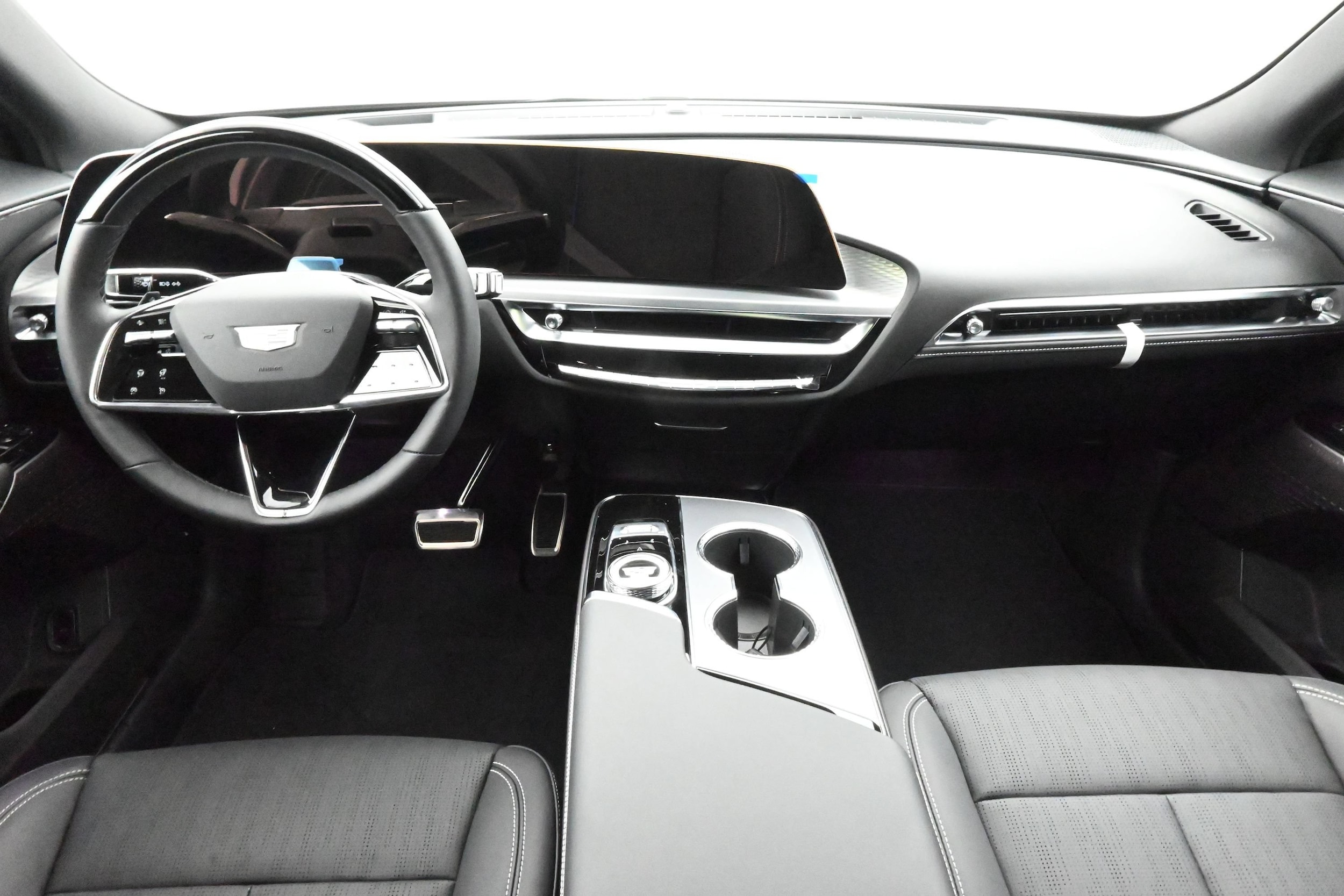 2027 Cadillac LYRIQ Luxury - Photo 10