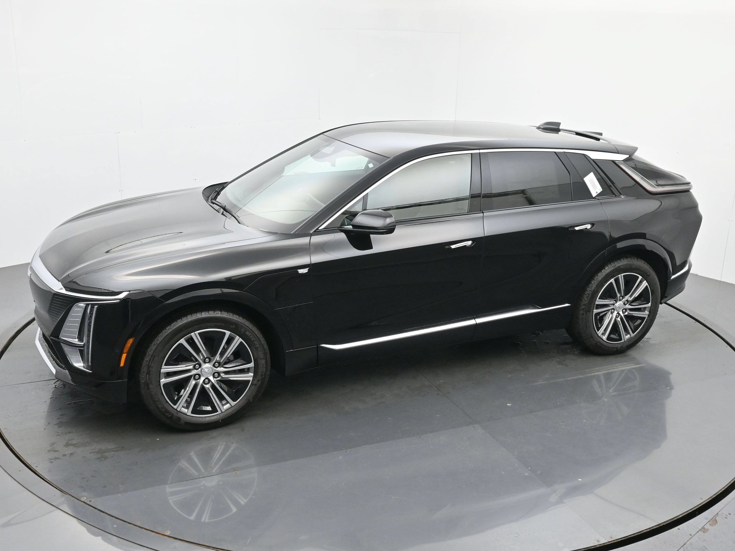 2027 Cadillac LYRIQ Luxury - Photo 24