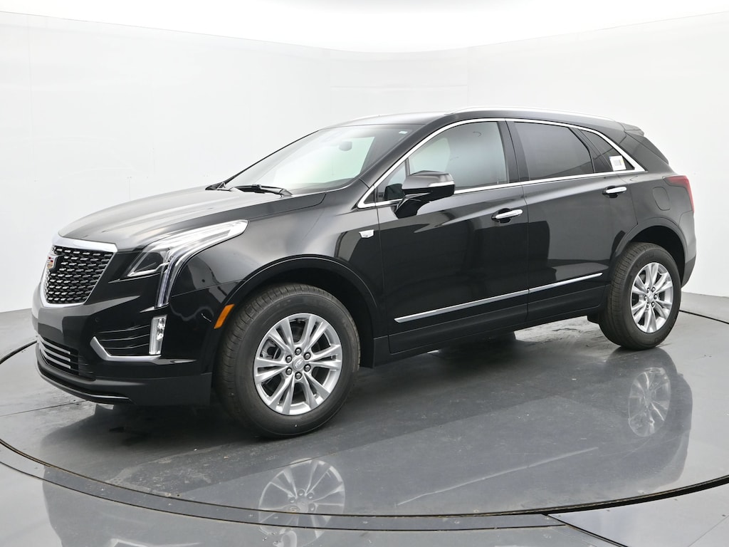 New 2026 CADILLAC XT5 Luxury SUV