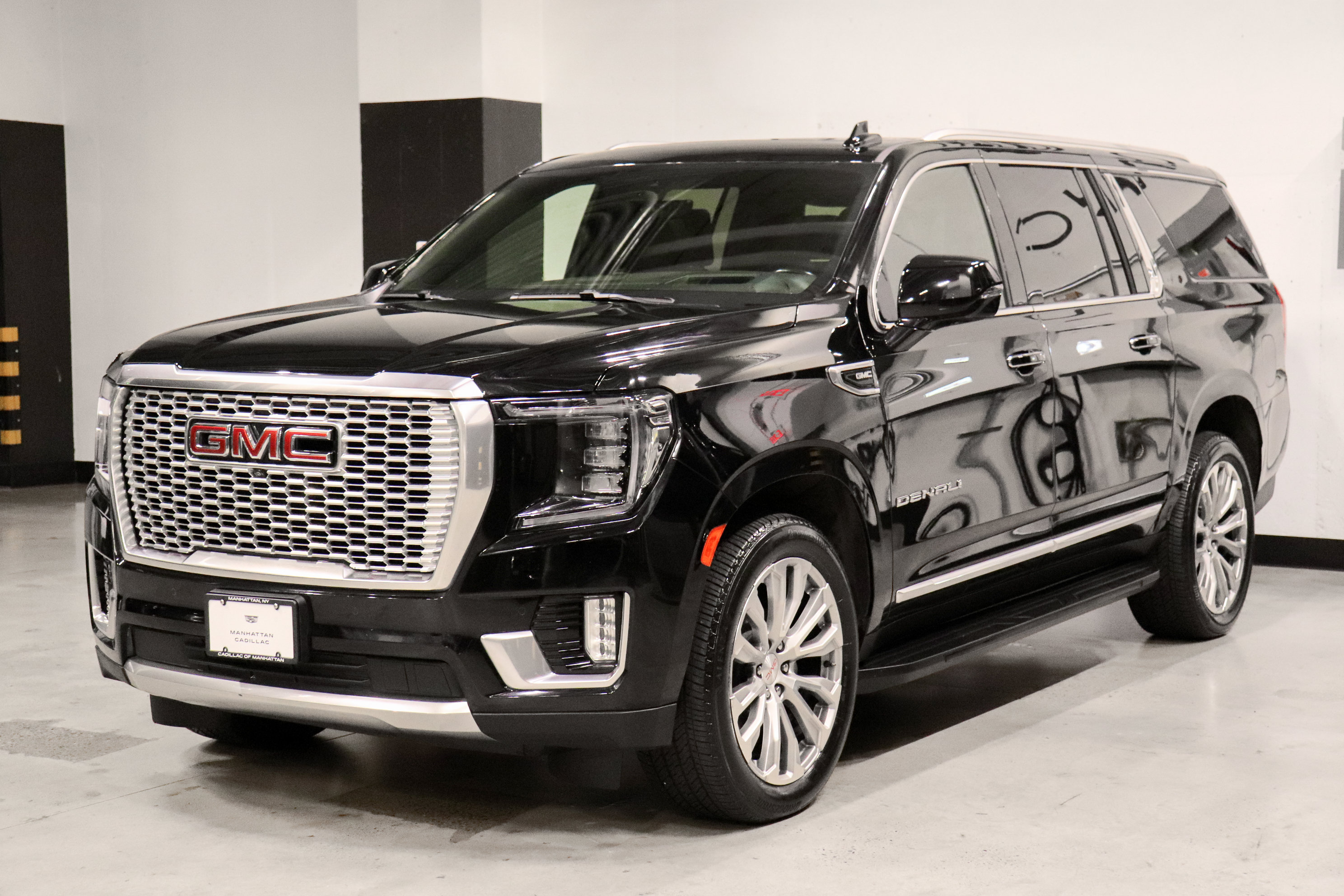 Used 2021 GMC Yukon XL Denali SUV