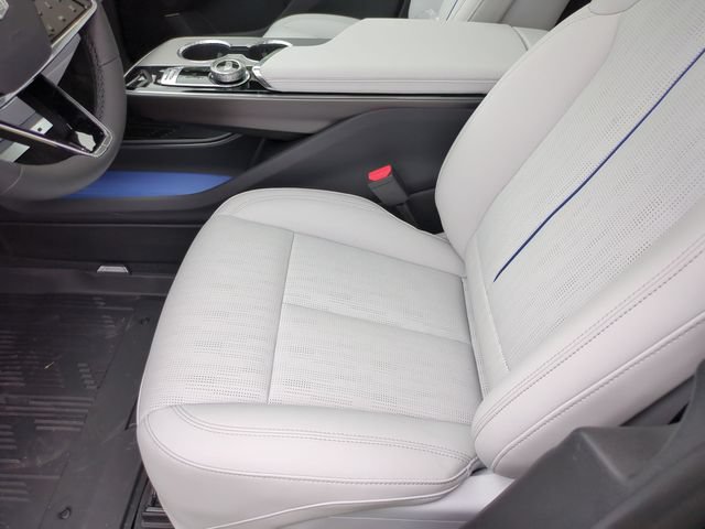 2027 Cadillac LYRIQ Luxury - Photo 20