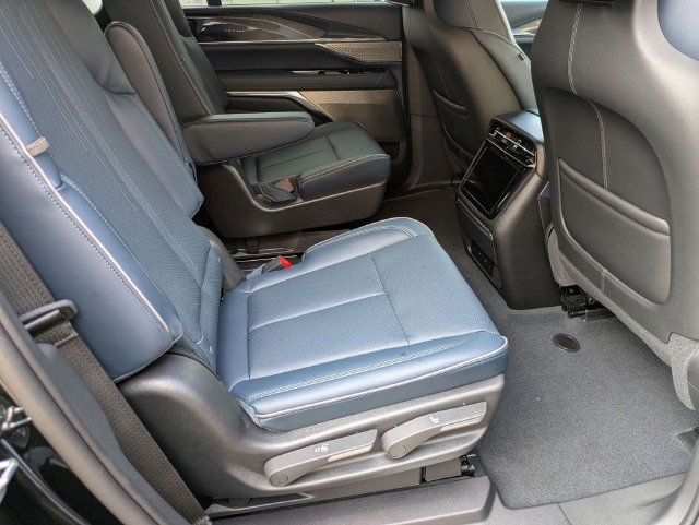 2025 Cadillac Escalade IQ Sport 2 - Photo 26