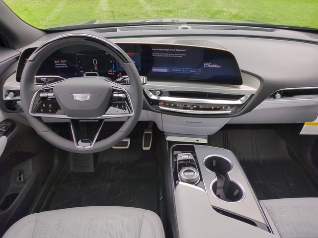 2027 Cadillac LYRIQ Luxury - Photo 23