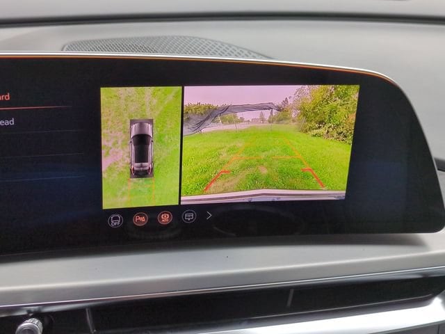 2027 Cadillac LYRIQ Luxury - Photo 16