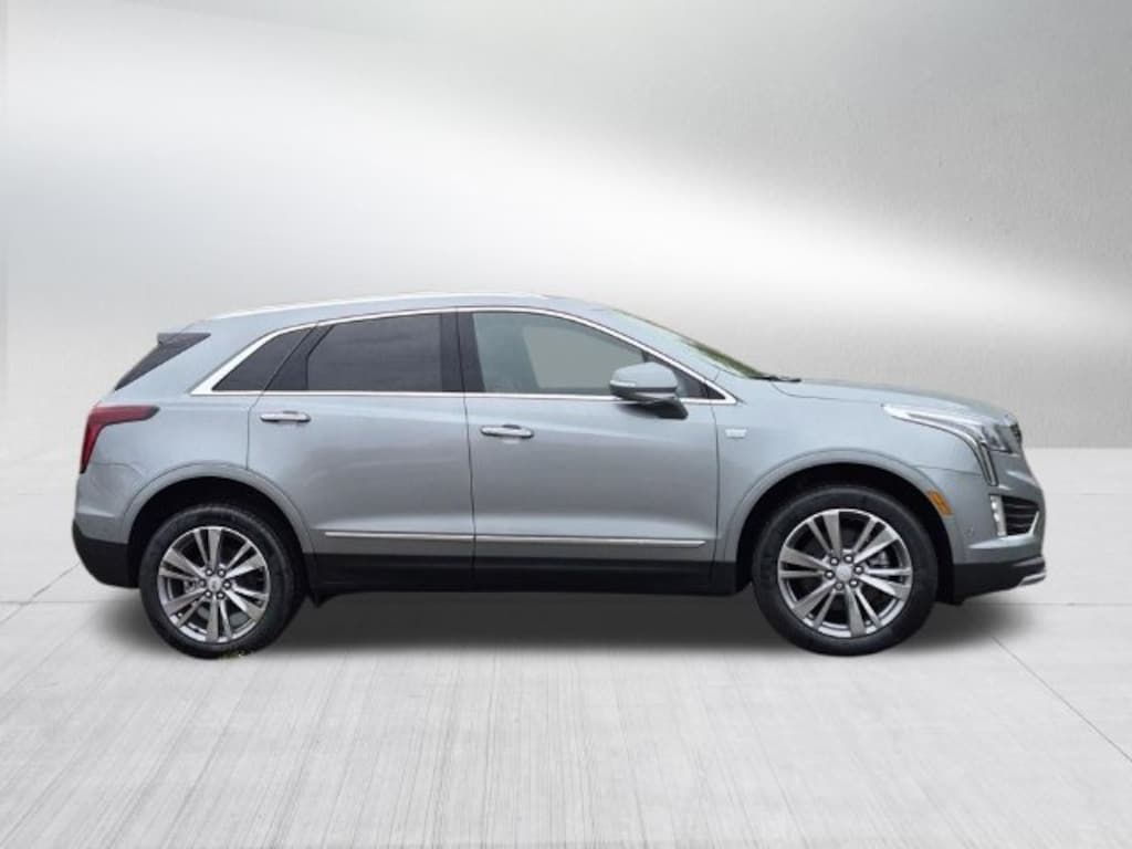 New 2026 CADILLAC XT5 Premium Luxury SUV
