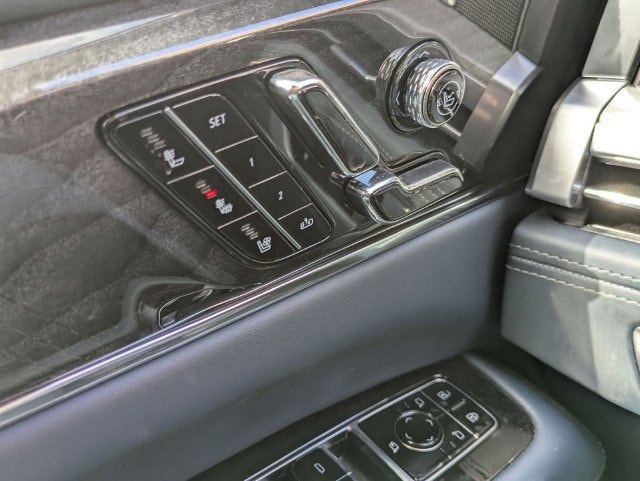 2025 Cadillac Escalade IQ Sport 2 - Photo 19