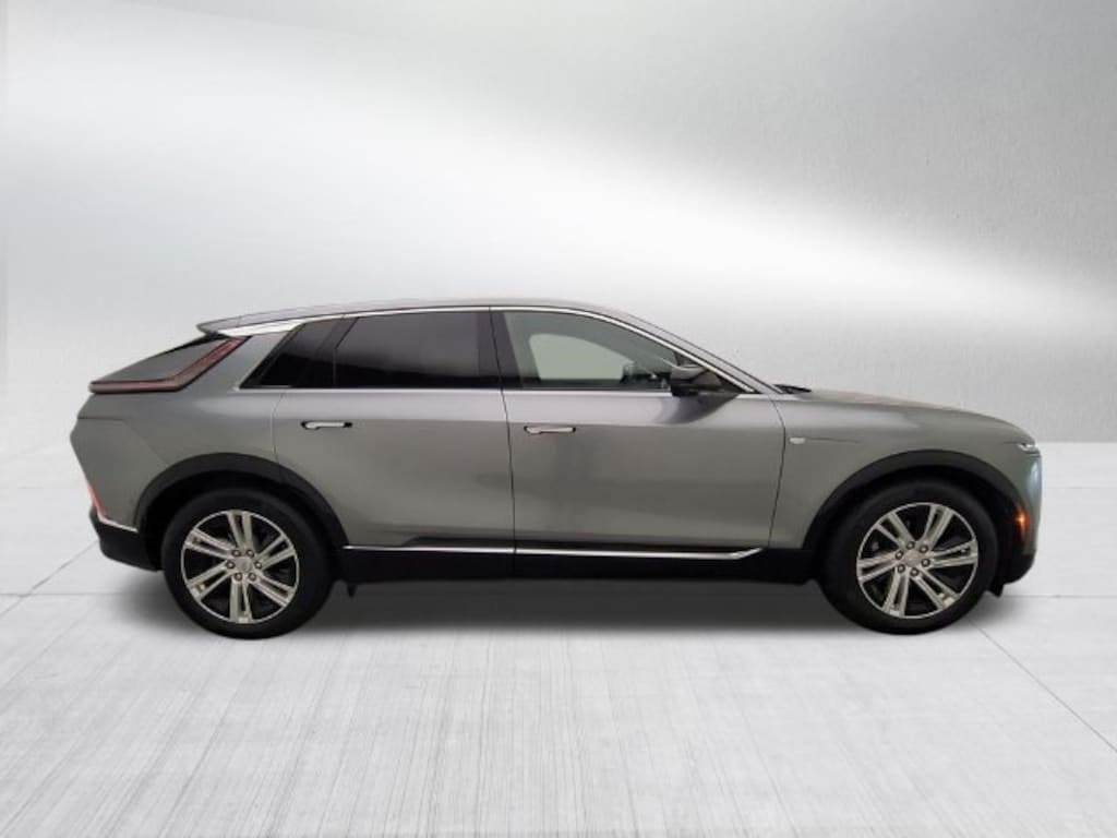 Used 2024 CADILLAC LYRIQ Tech SUV
