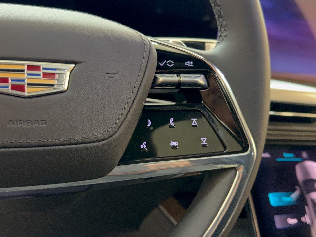 2026 Cadillac Escalade Platinum Sport - Photo 19