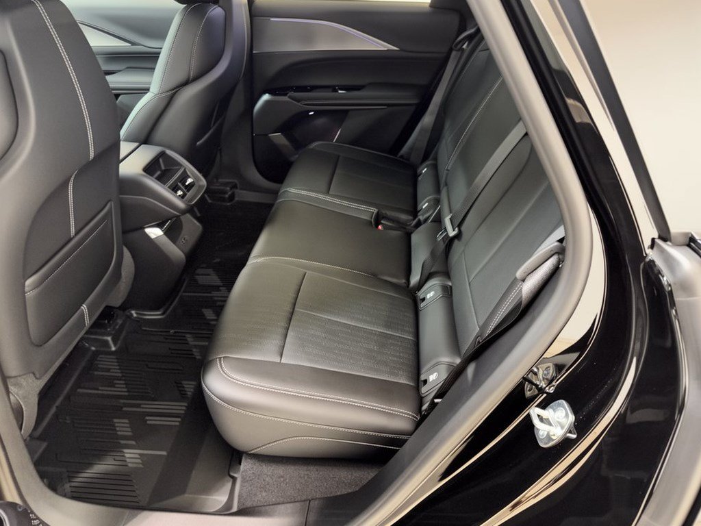 2027 Cadillac LYRIQ Sport - Photo 24