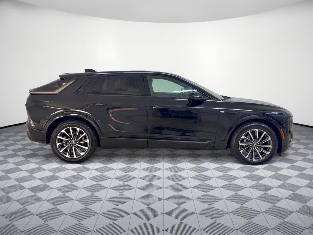 2027 Cadillac LYRIQ Sport - Photo 8