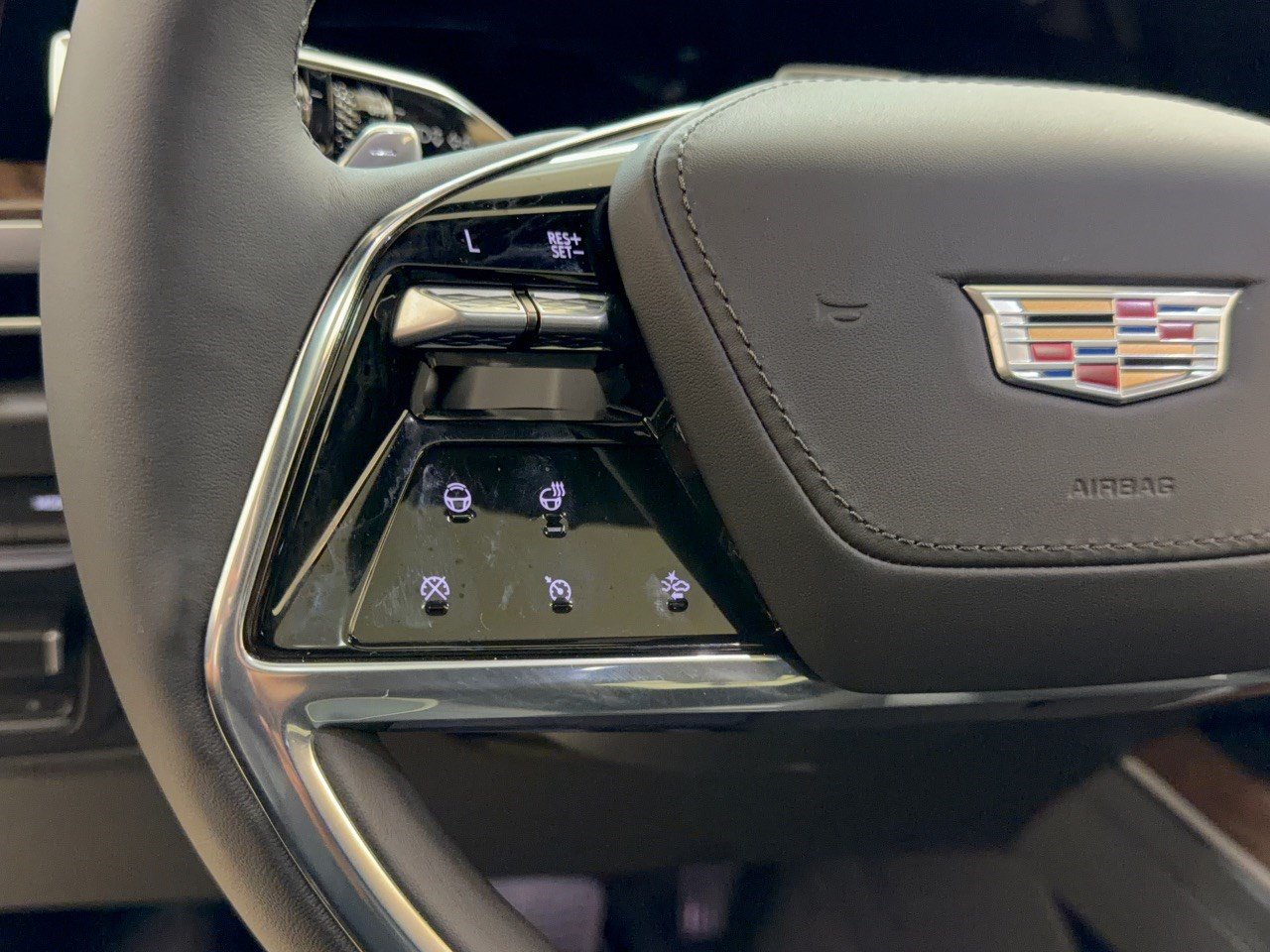 2026 Cadillac Escalade Platinum Sport - Photo 18