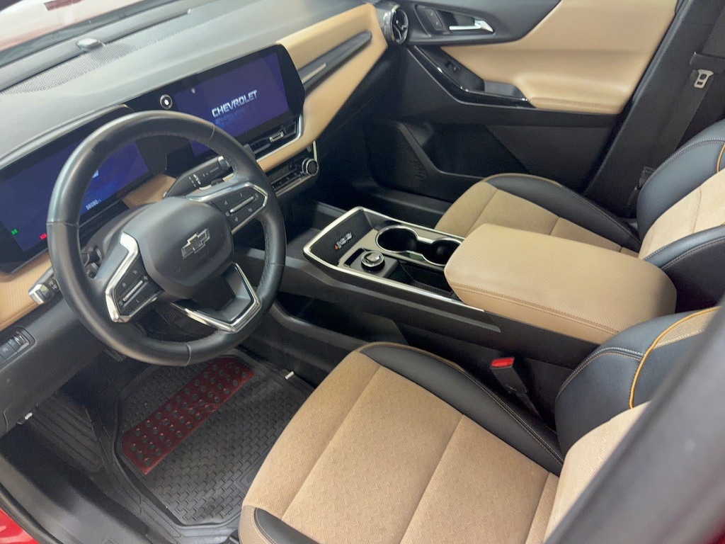 Used 2025 Chevrolet Equinox Activ SUV