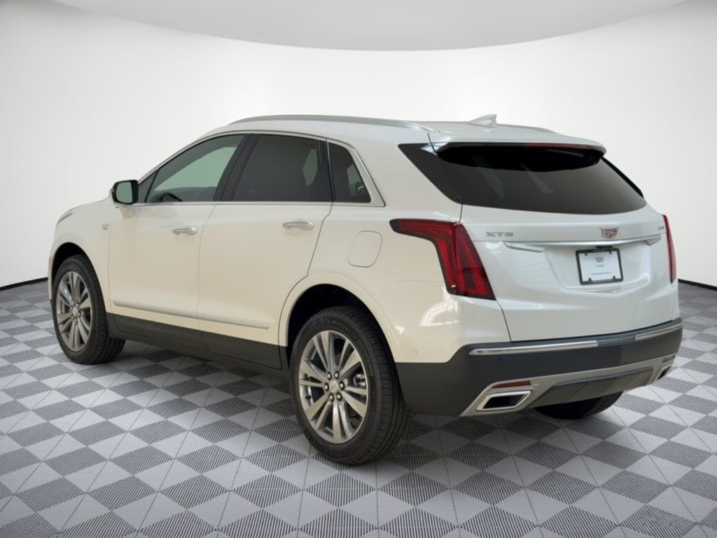 New 2026 CADILLAC XT5 Premium Luxury SUV