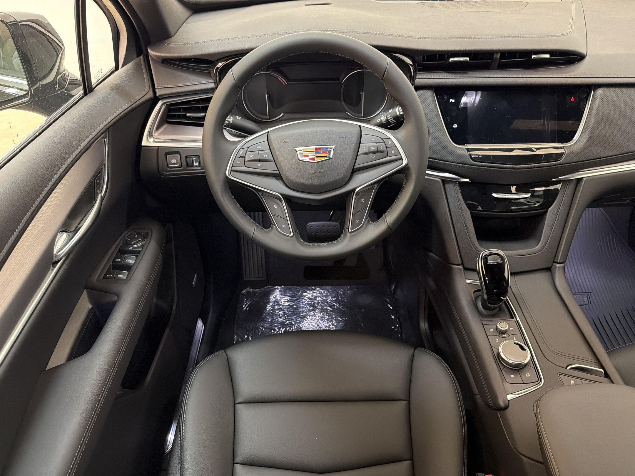 2026 Cadillac XT5 Luxury - Photo 16