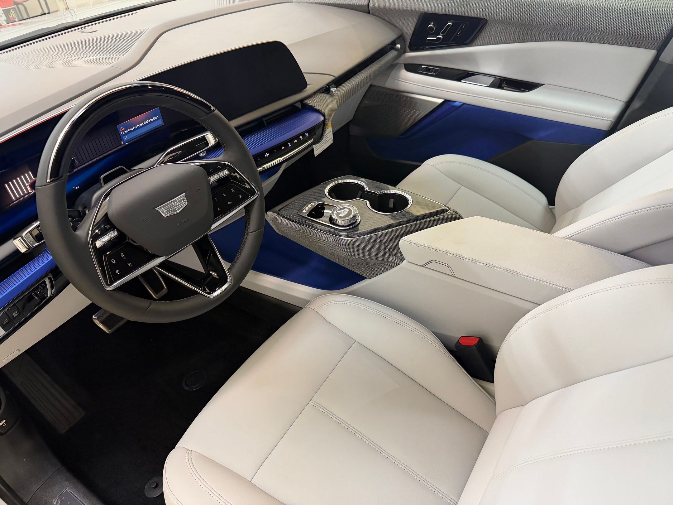 New 2027 CADILLAC OPTIQ Sport SUV