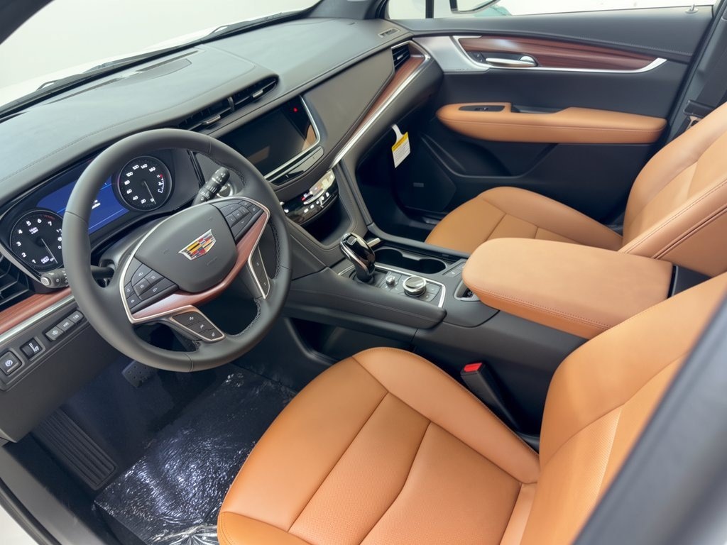 New 2026 CADILLAC XT5 Premium Luxury SUV