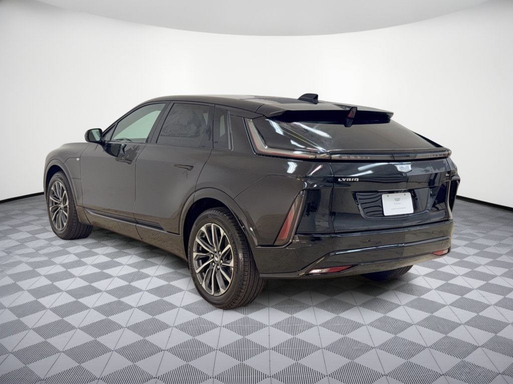 2027 Cadillac LYRIQ Sport - Photo 3
