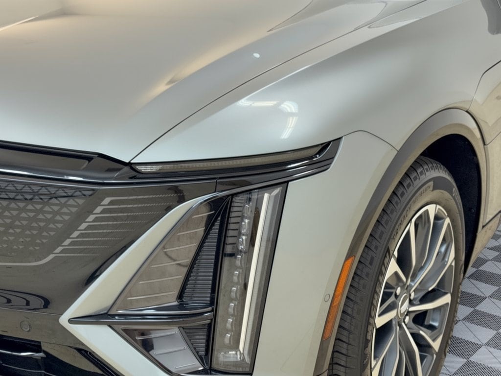2027 Cadillac LYRIQ Sport - Photo 12