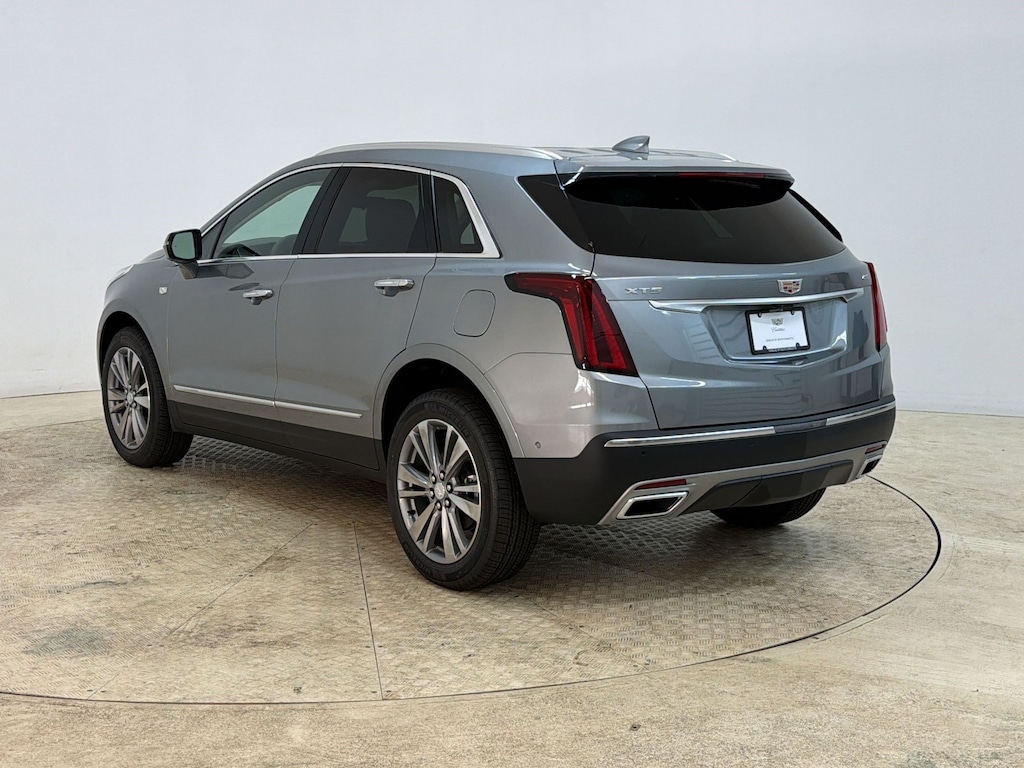 New 2026 CADILLAC XT5 Premium Luxury SUV