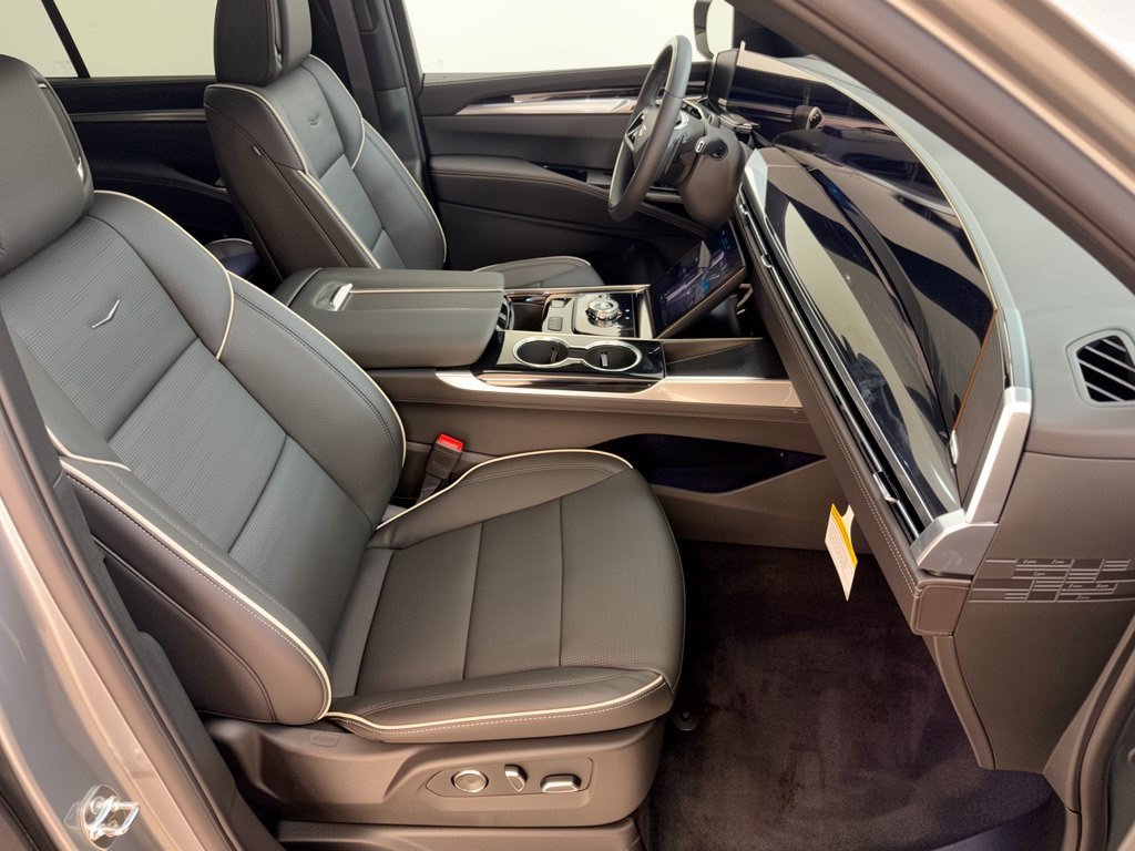 2026 Cadillac Escalade Sport - Photo 30