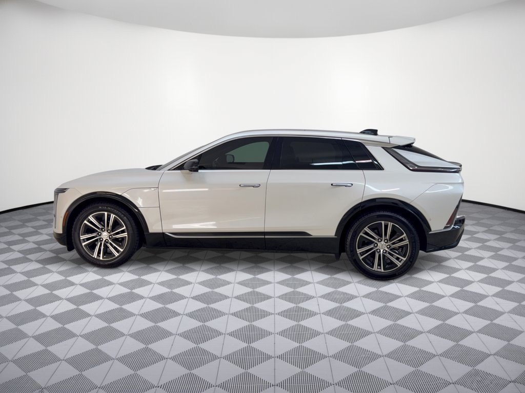 Used 2024 Cadillac LYRIQ Luxury 2 with VIN 1GYKPRRK3RZ127115 for sale in Pineville, NC