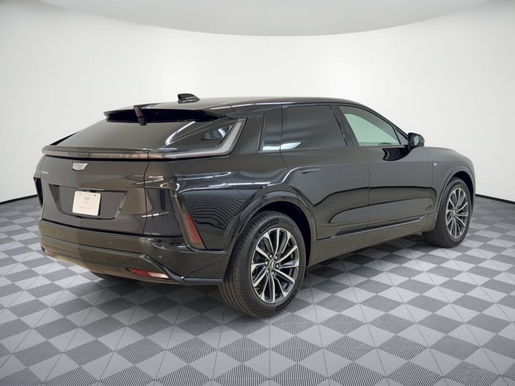 2027 Cadillac LYRIQ Sport - Photo 9