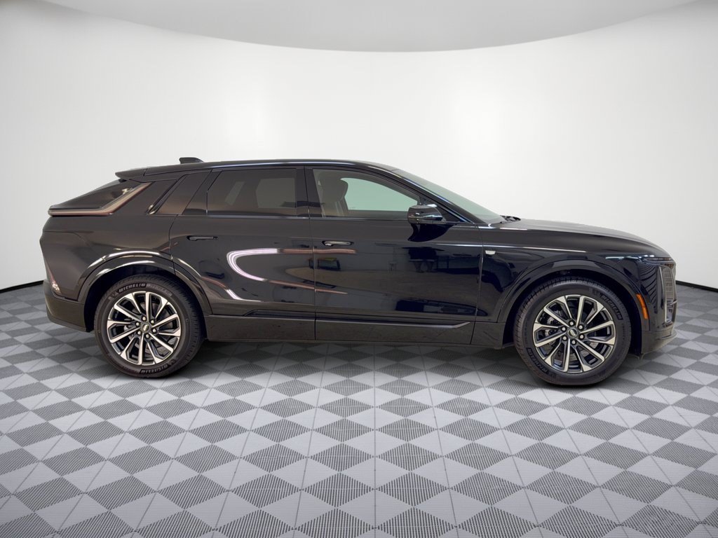 2027 Cadillac LYRIQ Sport - Photo 8