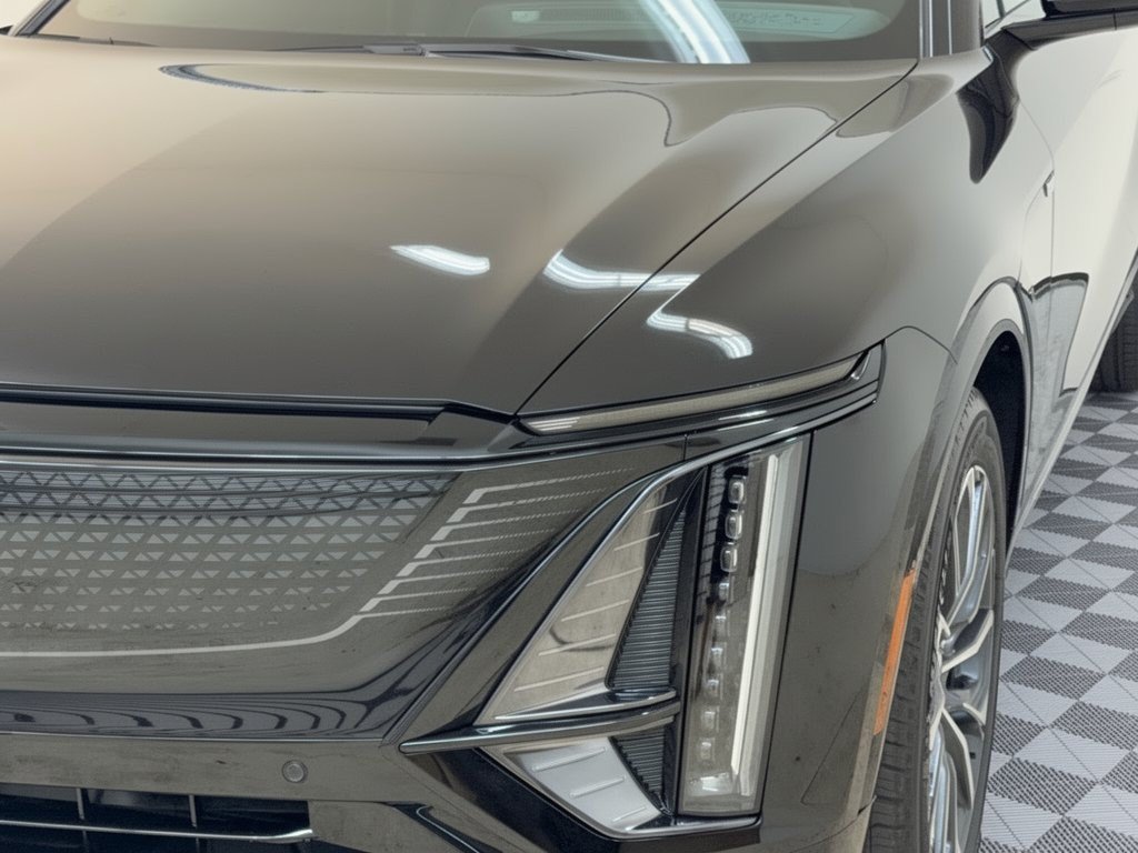 2027 Cadillac LYRIQ Sport - Photo 12
