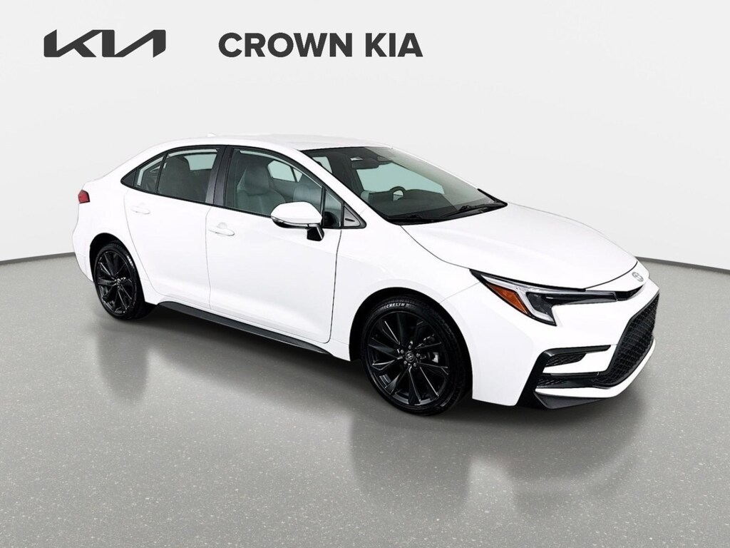 Used 2024 Toyota Corolla SE Sedan