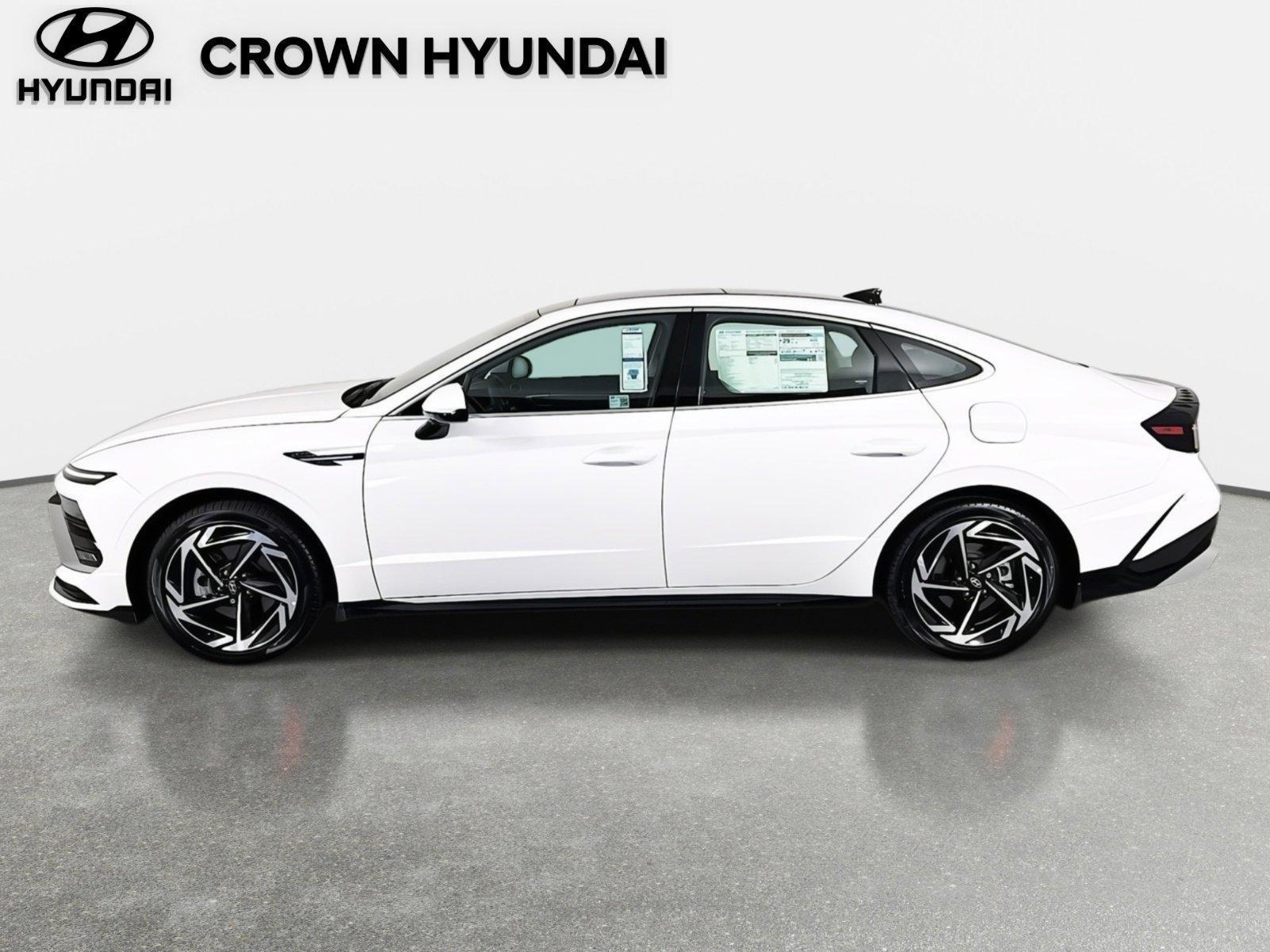 2025 Hyundai Sonata SEL - Photo 4