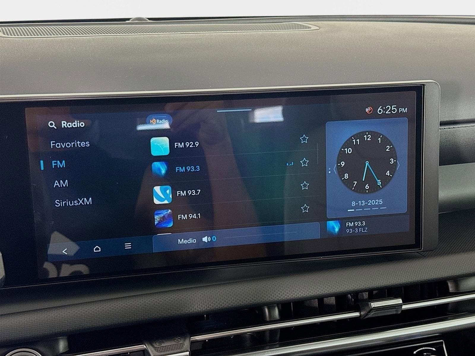 2026 Hyundai Santa Cruz SEL - Photo 13