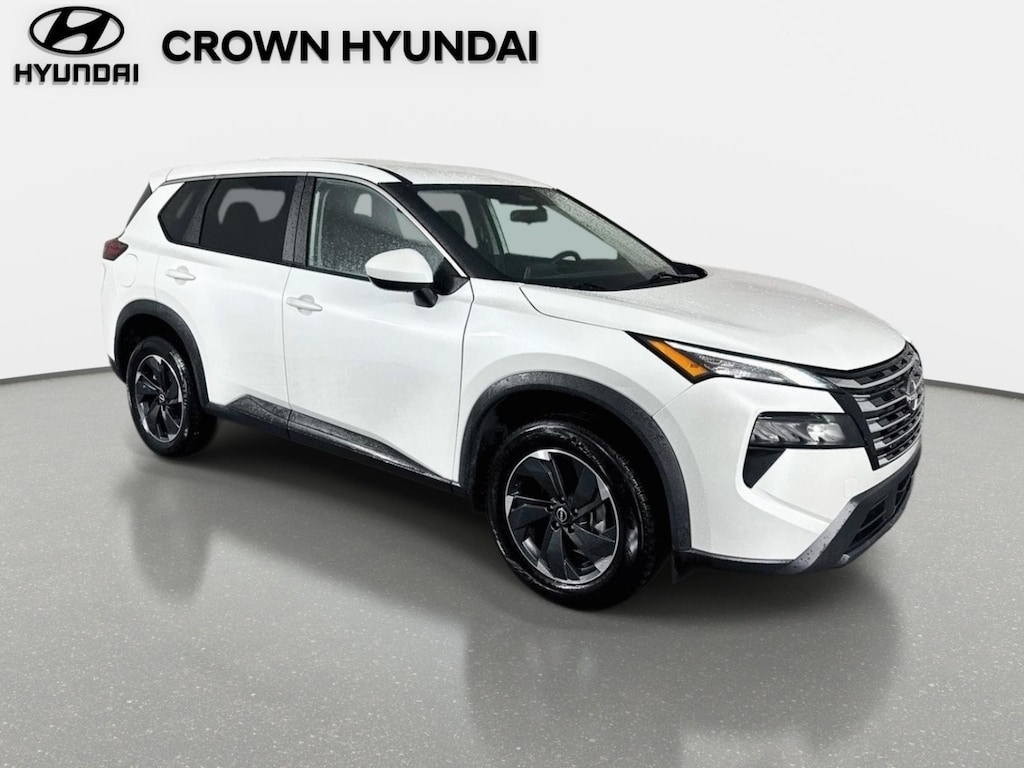 Used 2024 Nissan Rogue SV SUV