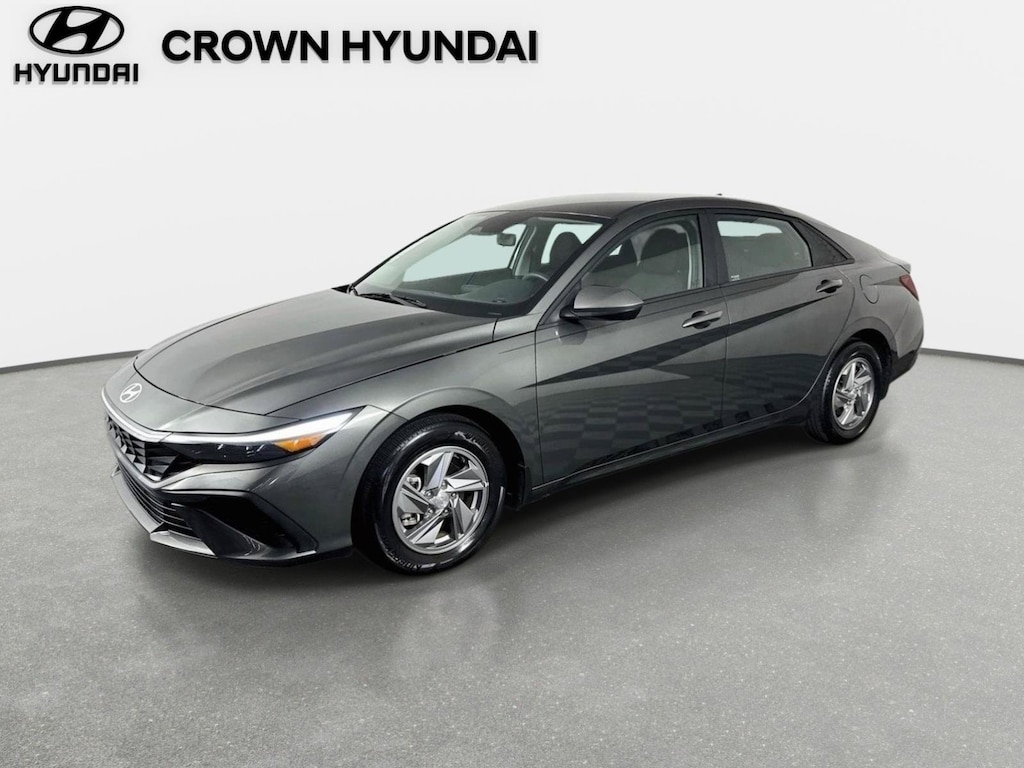Certified 2025 Hyundai Elantra SE Sedan