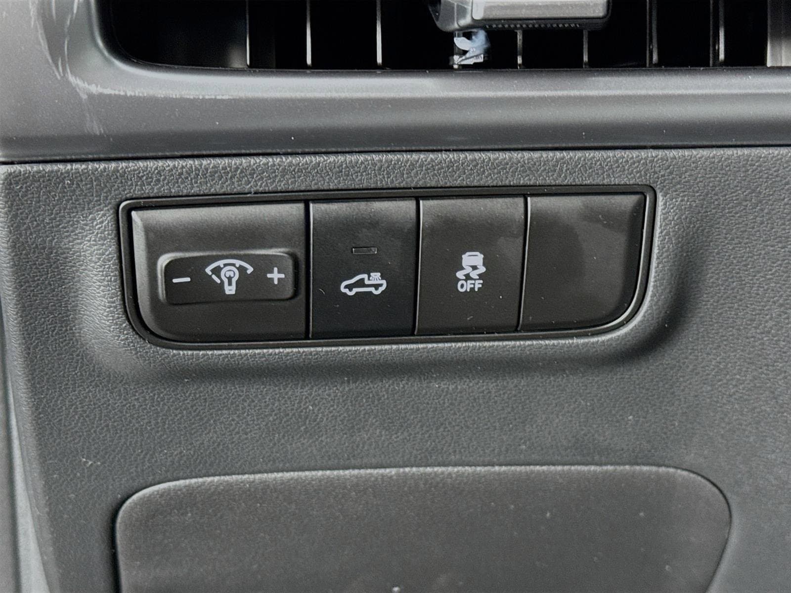 2026 Hyundai Santa Cruz SEL - Photo 10