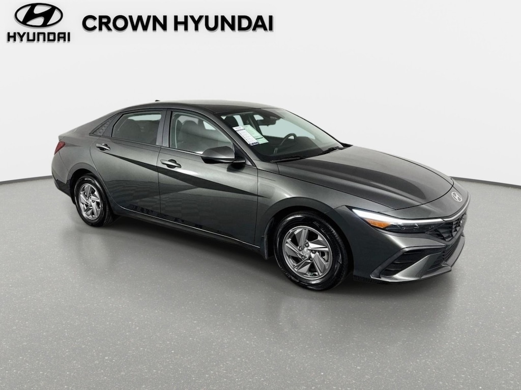 Certified 2025 Hyundai Elantra SE Sedan