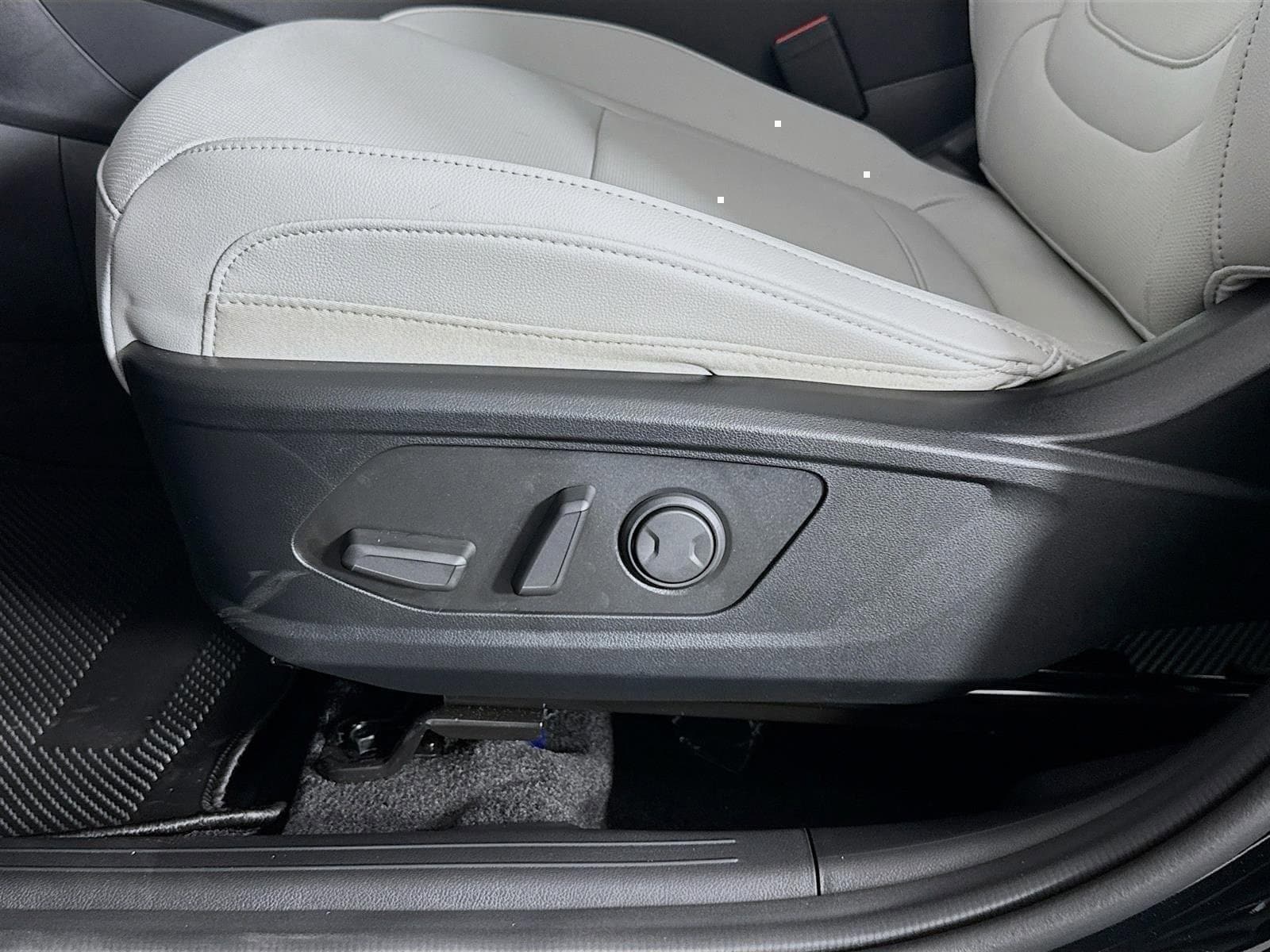 2026 Hyundai Santa Cruz SEL - Photo 18