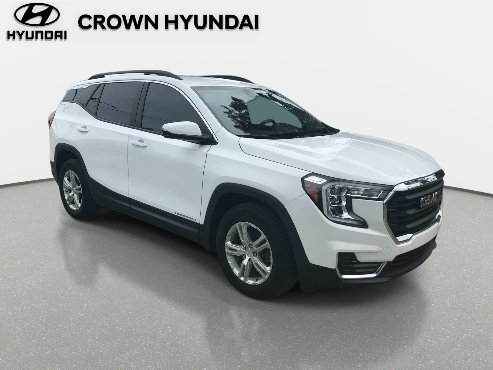 Used 2023 GMC Terrain SLE SUV